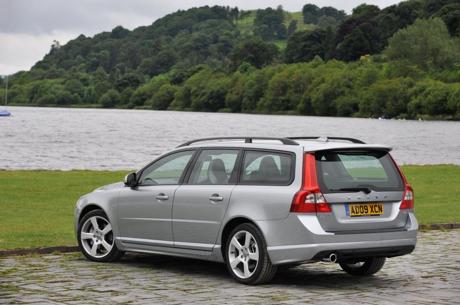 Volvo V70 2010 года  (фото 30 из 62)